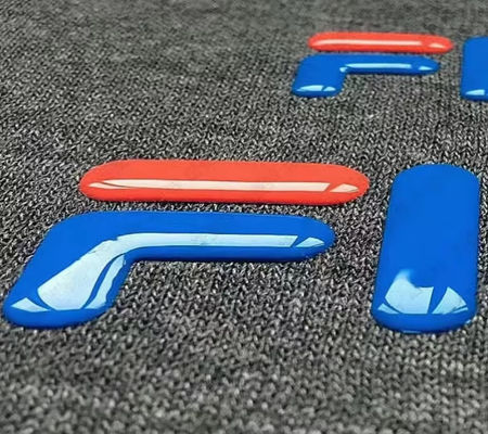 3D Embossed Shine Logo Żelazko na ubrania ciepło gumy odznaka silikonowa płata transfer ciepła