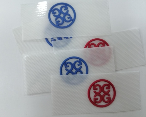 Zmywalne 3D formowane silikonowe etykiety na odzież termoprzewodzącą do odzieży