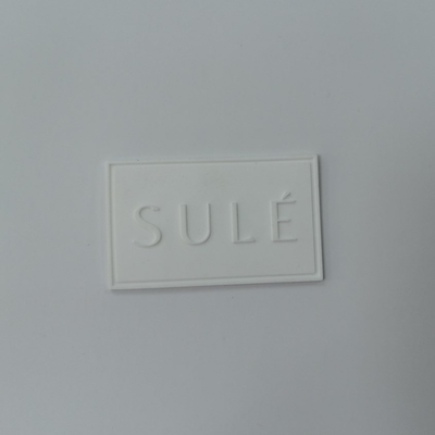 Zatwierdzone przez BV silikonowe wytłaczane 3D niestandardowe naszywane naszywki z logo PVC odznaka