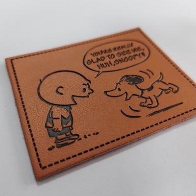 PU Embossed / Metalowa skórzana naszywka dostosowana do odzieży odzieżowej