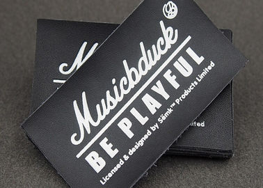 Lekkie Custom Clothing Patches Jeans Etui skórzane OEM / ODM dostępne