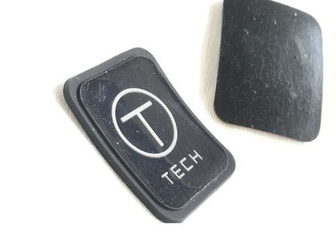 Eco-Friendly 3D gumowe Patche Sofe Rubber Etykiety Etykiet Na Tkanej Patchie