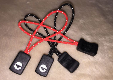 Spersonalizowane Logo 3d Skiwear Sport Gumowy Zipper Puller Micro Injection
