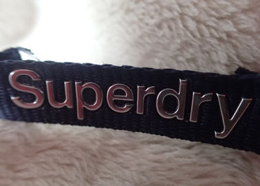 Superdry 3D High Frequency Silver Logo Etykieta Na Kurtkach