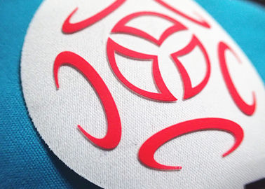 Niestandardowe logo 3D wytłaczane silikonowe żelazko PVC na łatce drukowanie etykiet termotransferowych