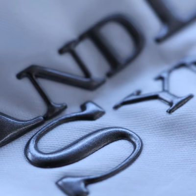 Niestandardowy design litery wysokiej częstotliwości znaki marki 3D TPU Logo Transfer ciepła Żelazo na etykietach odzieży