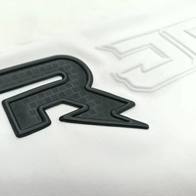 Niestandardowe TPU 3D Black Label Embossed Heat Press Label TPU Patches Printing dla Jersey