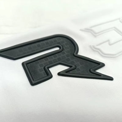 Niestandardowe TPU 3D Black Label Embossed Heat Press Label TPU Patches Printing dla Jersey