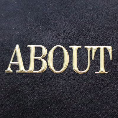 Etykieta termotransferowa GlossGrip Black TPU (0,2 mm, zgrzew na odzieży)