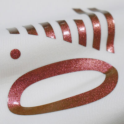 Niestandardowe etykiety silikonowe z błyszczącym promieniem