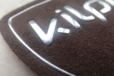 Niestandardowe koszulki z nadrukiem na gorąco z nadrukiem 3D Logo na zamszu, etykiety na odzież TPU