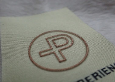 Logo Mid Fold Woven Clothing Etykiety Shinny Gold 0.4mm Grubość OEKO SGS BV
