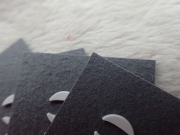 Naszywki z logo Soft Imported Senior Grey Suede Rubber, z logo Micro Injection