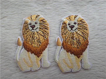 Cute Animal Figure Kolorowe Jedwabne Haftowane Naszywki Topią się - Klej Na Podkładzie