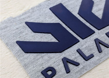 Etykieta silikonowa do przenoszenia ciepła, wytłoczone logo Gumowa naszywka PVC do odzieży