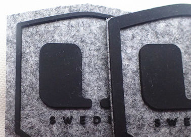 Naszywki z tkaniny filcowej na zamówienie Silikonowe logo na czapki / torby / ubrania OEKO SGS BV