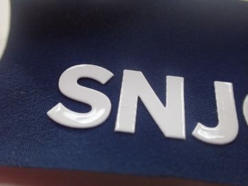 Niestandardowe logo Silicon Etykiety odzieżowe do przenoszenia bagażu na bagaż