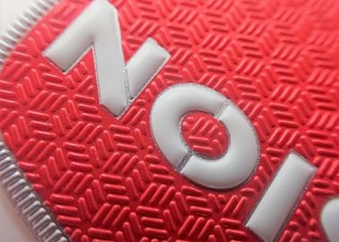 Miękkie żelazko na znaczkach TPU Sitodruk 3D Wytłoczone logo Przenikanie ciepła