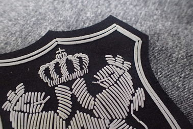 Naszywki z pianki z mikrofibry z logo