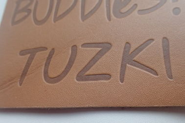 Producent Niestandardowe logo Logo Wytłaczane skórzane naszywki na torebkę, czapkę / odzież