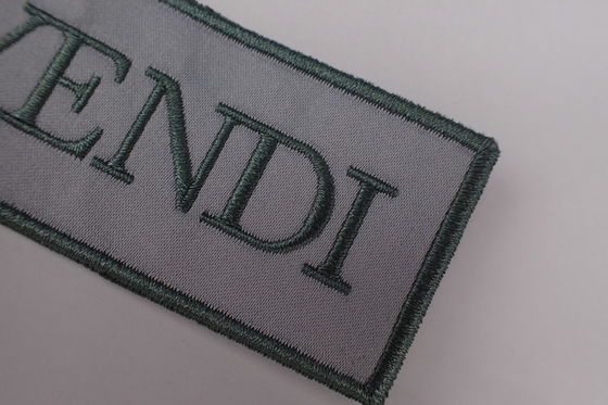 Maker niestandardowe logo naszywka naszywka aplikacja naszywki kwiatowe na odzież
