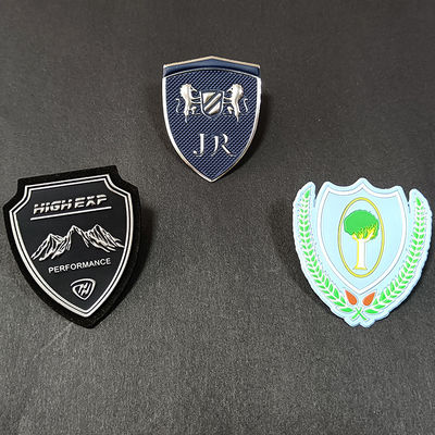 Odzież Naszywki z logo Wysoka częstotliwość, miękka, tłoczona naszywka 3D Tpu Patch na ubrania