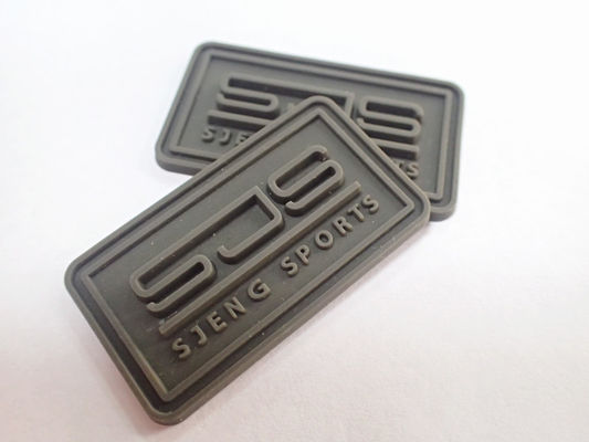 Akcesoria odzieżowe Odzież tłoczona Niestandardowe gumowe logo Etykieta PVC Patch