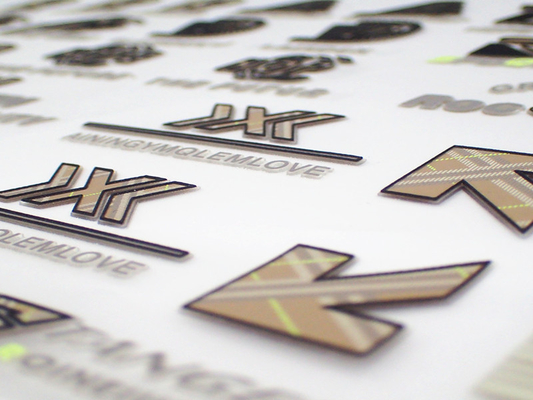 Odzież 3D Silikonowa etykieta termoprzewodząca Niestandardowe logo dla różnych miejsc