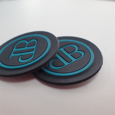 Logo 3D PVC Podniesiona zielona czcionka Niestandardowe naszywki z logo na ubrania