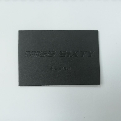Wytłaczane logo Suede Microfiber PU Leather Label Zmywalny niestandardowy kolor