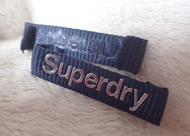 Superdry 3D High Frequency Silver Logo Etykieta Na Kurtkach