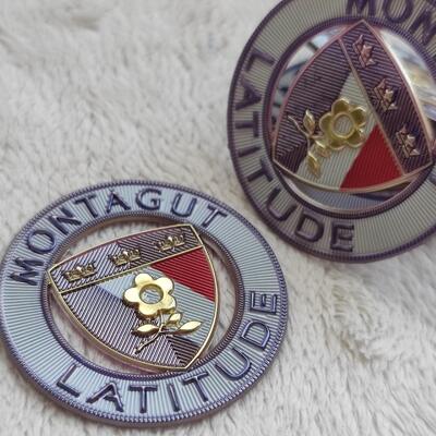 Fabryka Niestandardowe plastyki wysokiej częstotliwości TPU 3D Etykiety na przeniesienie ciepła do odzieży