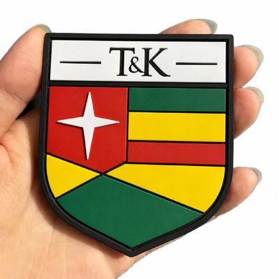 Niestandardowa 3D gumy PVC odznaka z logo i ekologiczne etykiety druku ekranowego dla odzieży i toreb