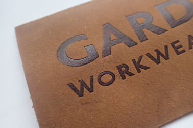 Producent Niestandardowe logo Logo Wytłaczane skórzane naszywki na torebkę, czapkę / odzież